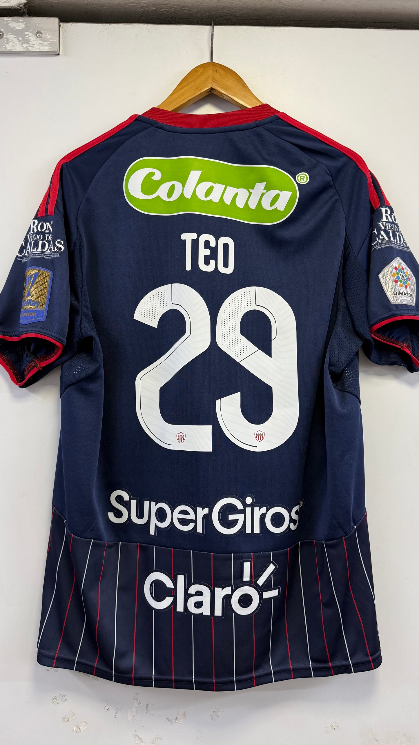 Visitante Con Sponsors
